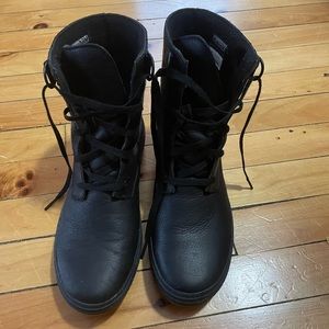 Merrell 120 g insulation boots size 9.5